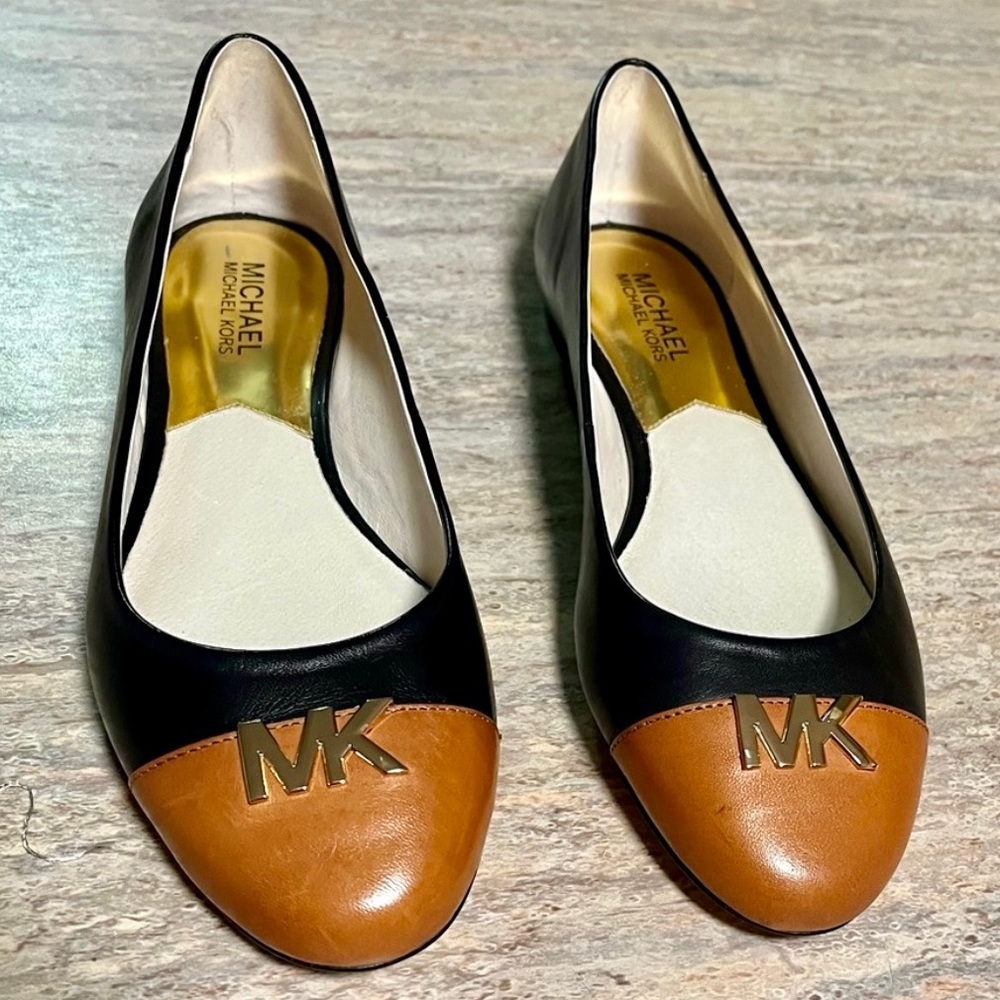 NWOB Michael Kors flat leather shoes - Picture 1 of 16